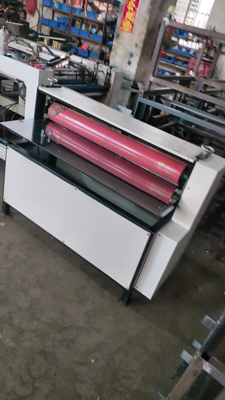 Single / double stick roller press kotak buku penutup leveler kertas press Plastik plat flat press